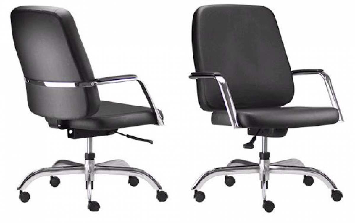 CAD - 43 Cadeira Para Escritório Presidente Giratória Com Braço Cromado Estofada  Suporta Ate 150 kg